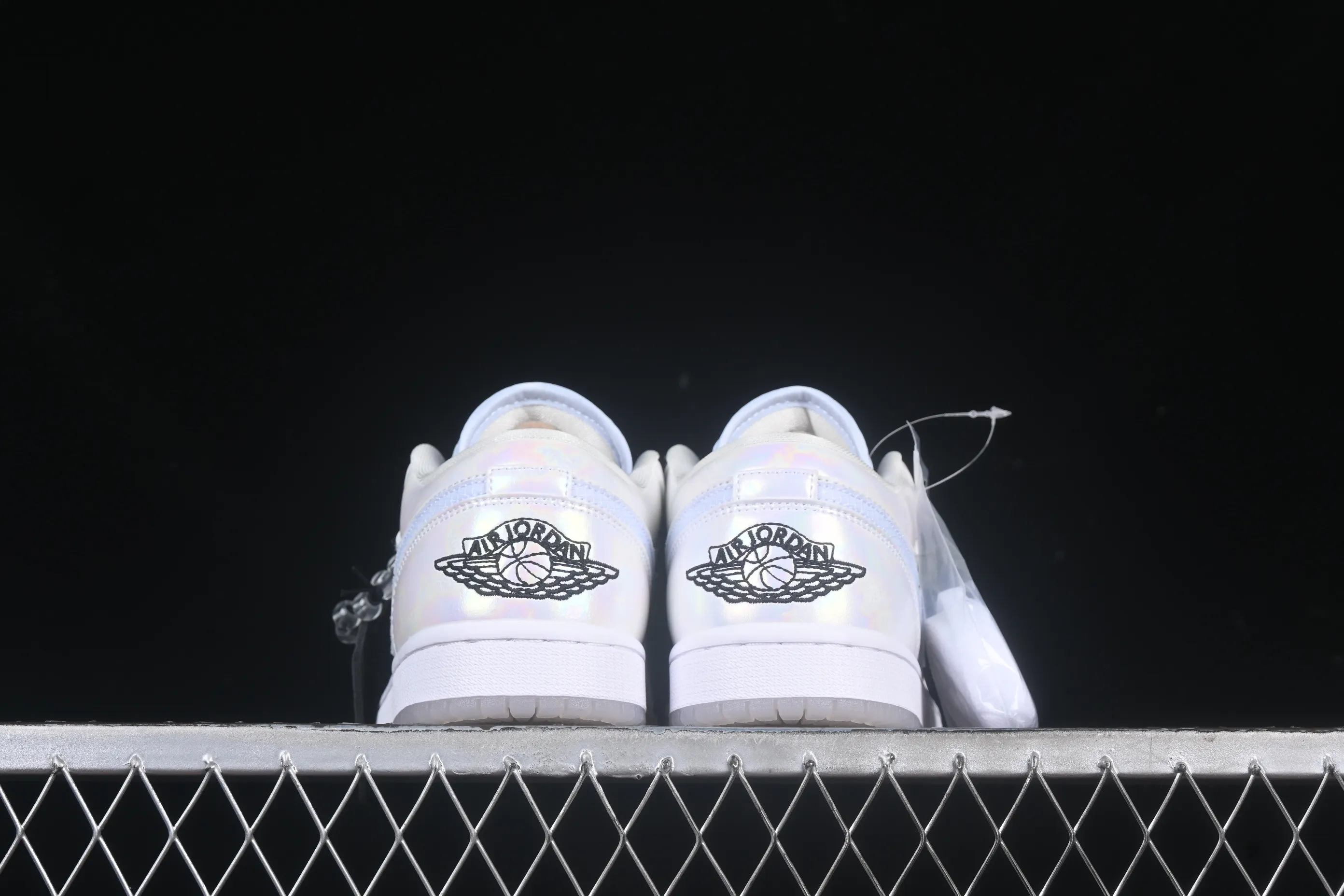All Categories Air Jordan Jordan Series Basketball Shoes Air Jordan 1 Low Air Jordan 1 Low "Year of the Snake 2025" AJ1 Joe 1 Beige Symphony Pearlescent Low-top Cultural Basketball Shoes HF4080-001